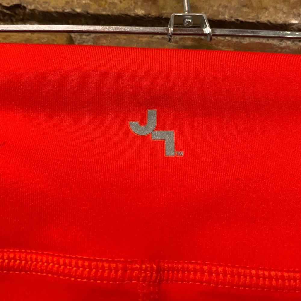 Joylab 3/4 Color Block Leggings Size Medium - image 8